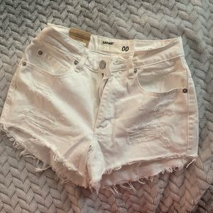 Garage white festival shorts